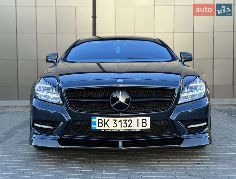 Седан Mercedes-Benz CLS-Class 2014 в Дубні