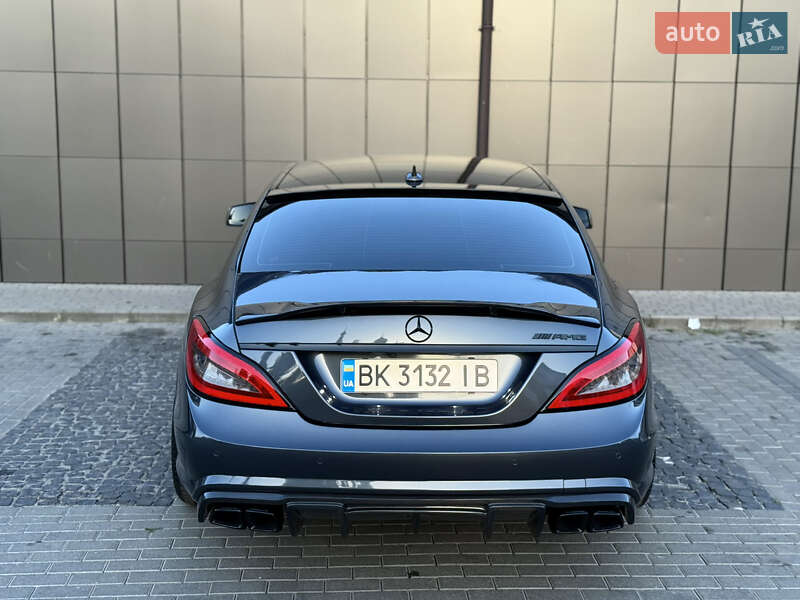 Седан Mercedes-Benz CLS-Class 2014 в Дубні