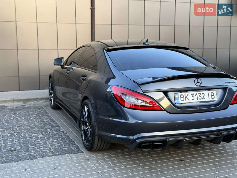 Седан Mercedes-Benz CLS-Class 2014 в Дубні