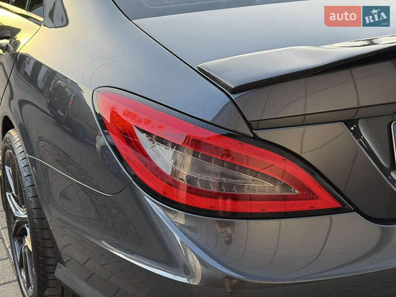 Седан Mercedes-Benz CLS-Class 2014 в Дубні