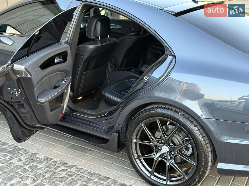 Седан Mercedes-Benz CLS-Class 2014 в Дубні