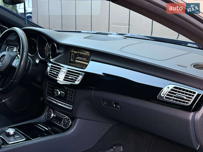 Седан Mercedes-Benz CLS-Class 2014 в Дубні