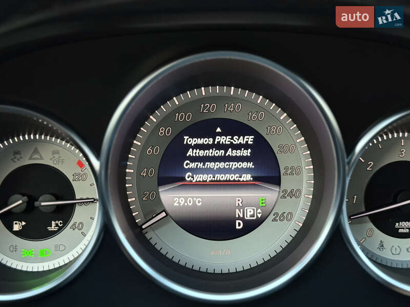 Седан Mercedes-Benz CLS-Class 2014 в Дубні