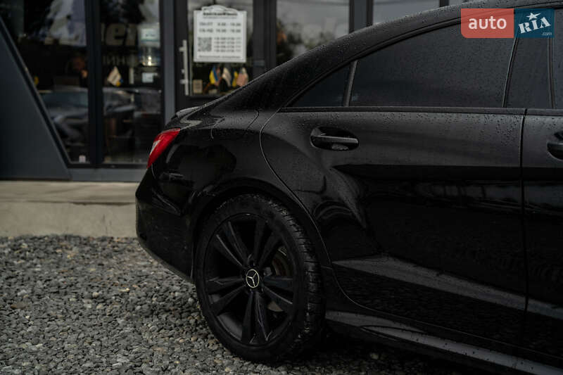 Седан Mercedes-Benz CLS-Class 2015 в Чернівцях