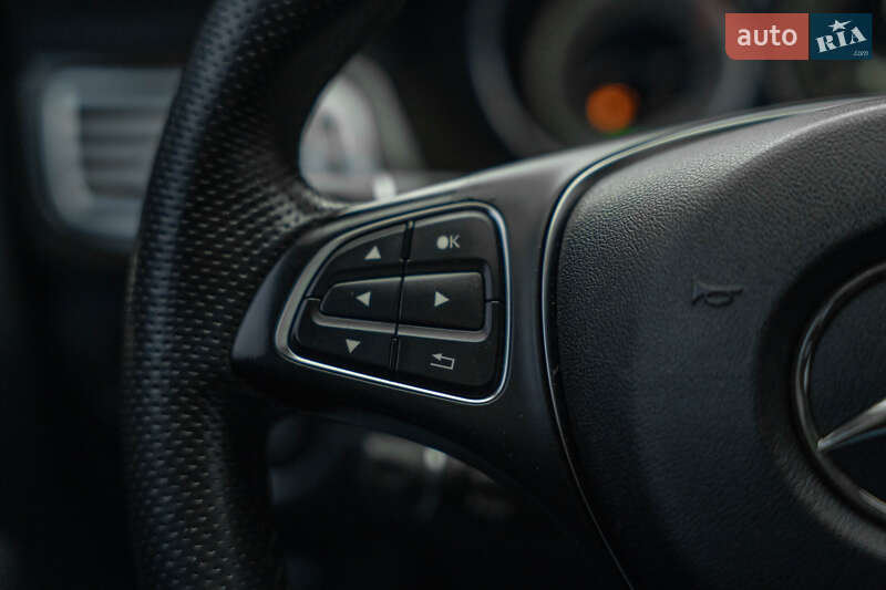 Седан Mercedes-Benz CLS-Class 2015 в Чернівцях