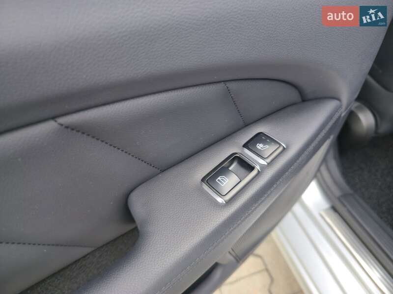 Седан Mercedes-Benz CLS-Class 2014 в Одесі