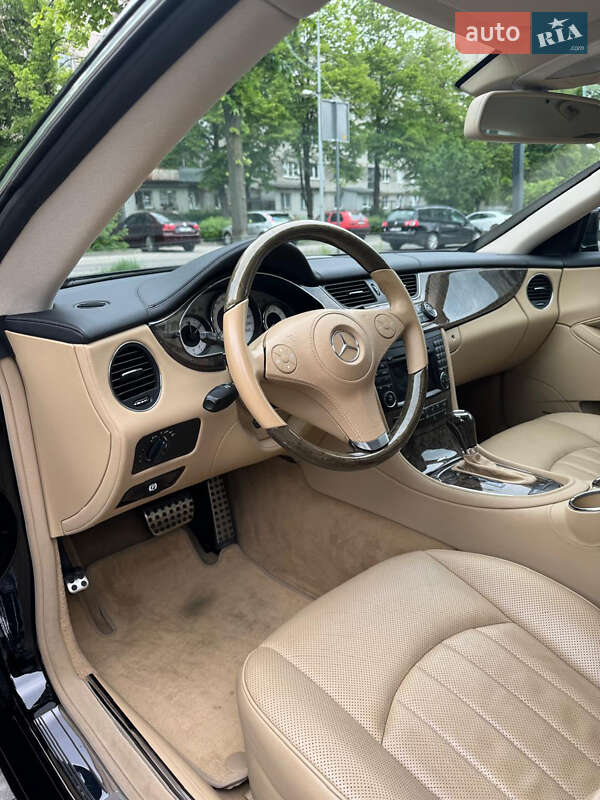 Купе Mercedes-Benz CLS-Class 2009 в Львові
