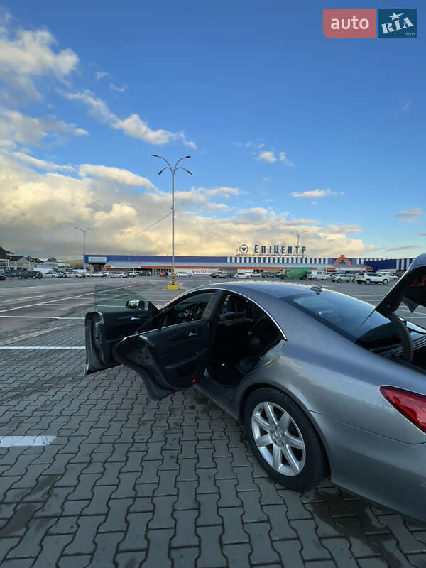 Седан Mercedes-Benz CLS-Class 2015 в Чернівцях
