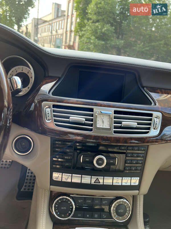 Седан Mercedes-Benz CLS-Class 2011 в Києві фото 29 Седан Mercedes-Benz CLS-Class 2011 в Києві