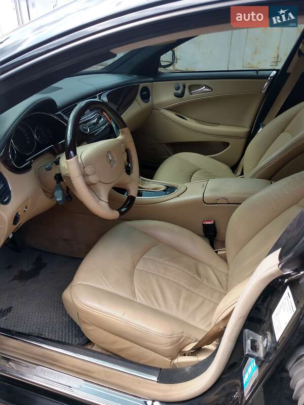 Купе Mercedes-Benz CLS-Class 2005 в Києві фото 7 Купе Mercedes-Benz CLS-Class 2005 в Києві