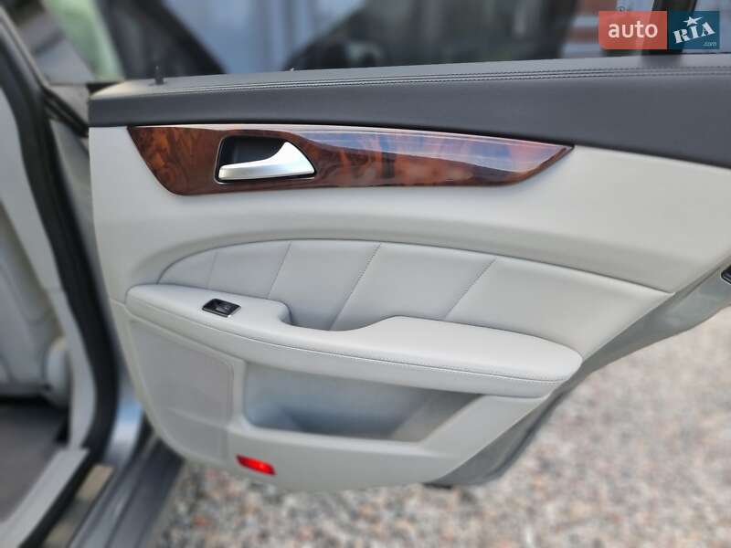 Седан Mercedes-Benz CLS-Class 2014 в Киеве фото 71 Седан Mercedes-Benz CLS-Class 2014 в Киеве