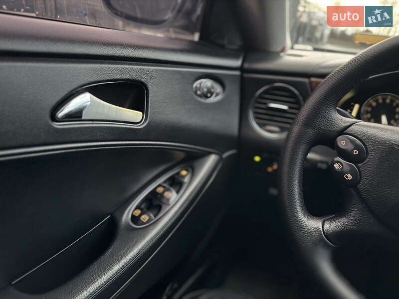 Купе Mercedes-Benz CLS-Class 2005 в Летичіві фото 41 Купе Mercedes-Benz CLS-Class 2005 в Летичіві