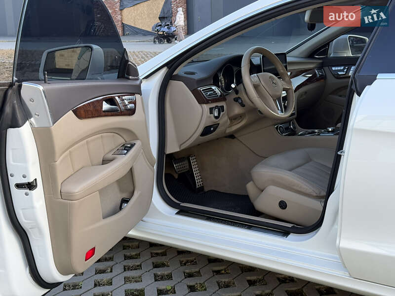 Седан Mercedes-Benz CLS-Class 2014 в Хмельницькому фото 27 Седан Mercedes-Benz CLS-Class 2014 в Хмельницькому