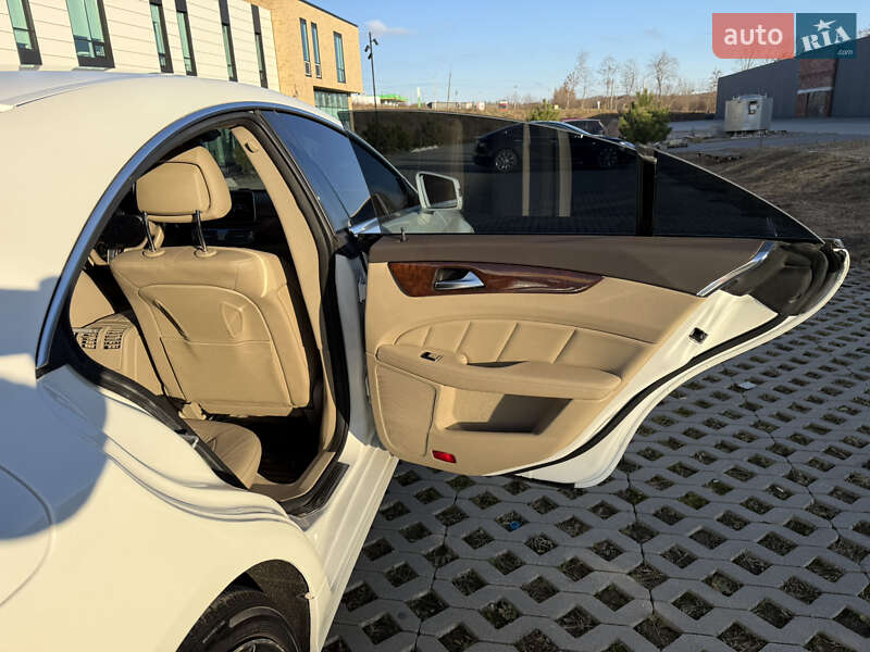 Седан Mercedes-Benz CLS-Class 2014 в Хмельницькому фото 58 Седан Mercedes-Benz CLS-Class 2014 в Хмельницькому