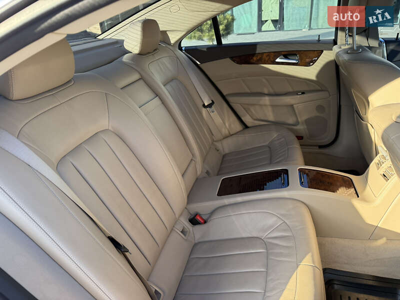 Седан Mercedes-Benz CLS-Class 2014 в Хмельницькому фото 63 Седан Mercedes-Benz CLS-Class 2014 в Хмельницькому