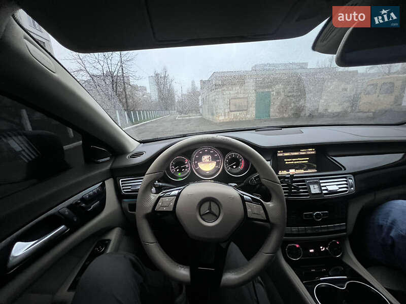 Седан Mercedes-Benz CLS-Class 2011 в Києві фото 17 Седан Mercedes-Benz CLS-Class 2011 в Києві