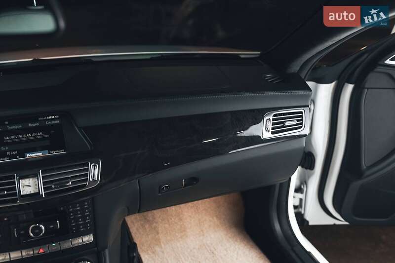 Седан Mercedes-Benz CLS-Class 2011 в Днепре