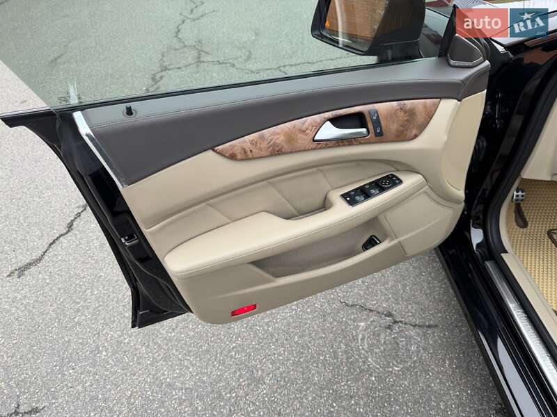 Седан Mercedes-Benz CLS-Class 2012 в Києві