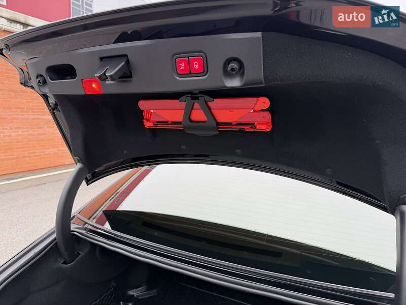 Седан Mercedes-Benz CLS-Class 2012 в Києві