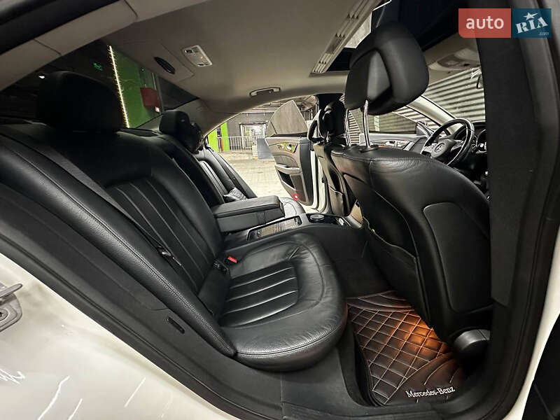 Седан Mercedes-Benz CLS-Class 2016 в Киеве фото 17 Седан Mercedes-Benz CLS-Class 2016 в Киеве