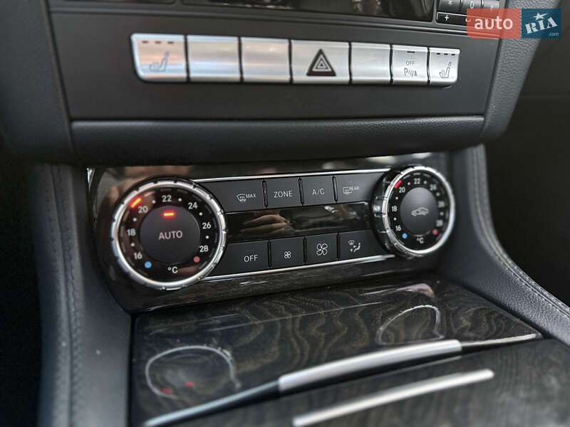 Седан Mercedes-Benz CLS-Class 2012 в Львове