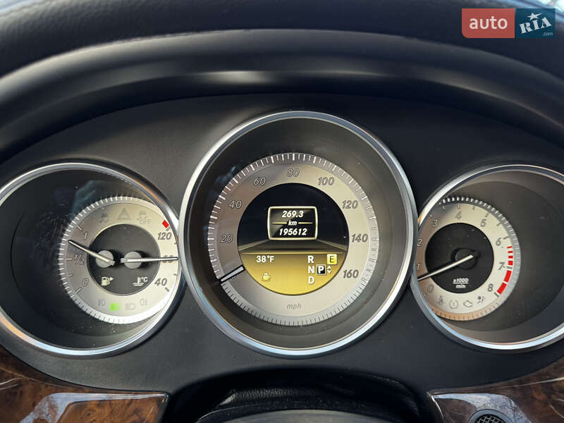 Седан Mercedes-Benz CLS-Class 2012 в Киеве фото 32 Седан Mercedes-Benz CLS-Class 2012 в Киеве