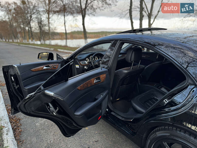 Седан Mercedes-Benz CLS-Class 2012 в Киеве фото 49 Седан Mercedes-Benz CLS-Class 2012 в Киеве