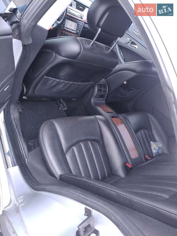 Купе Mercedes-Benz CLS-Class 2004 в Одессе фото 6 Купе Mercedes-Benz CLS-Class 2004 в Одессе