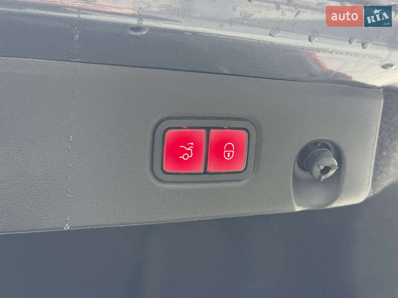 Седан Mercedes-Benz CLS-Class 2014 в Тернополе