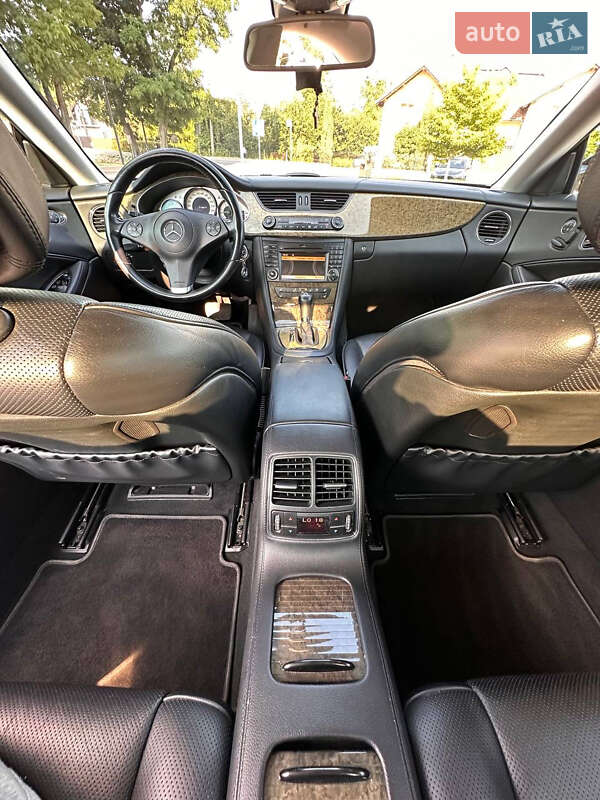 Купе Mercedes-Benz CLS-Class 2010 в Львові