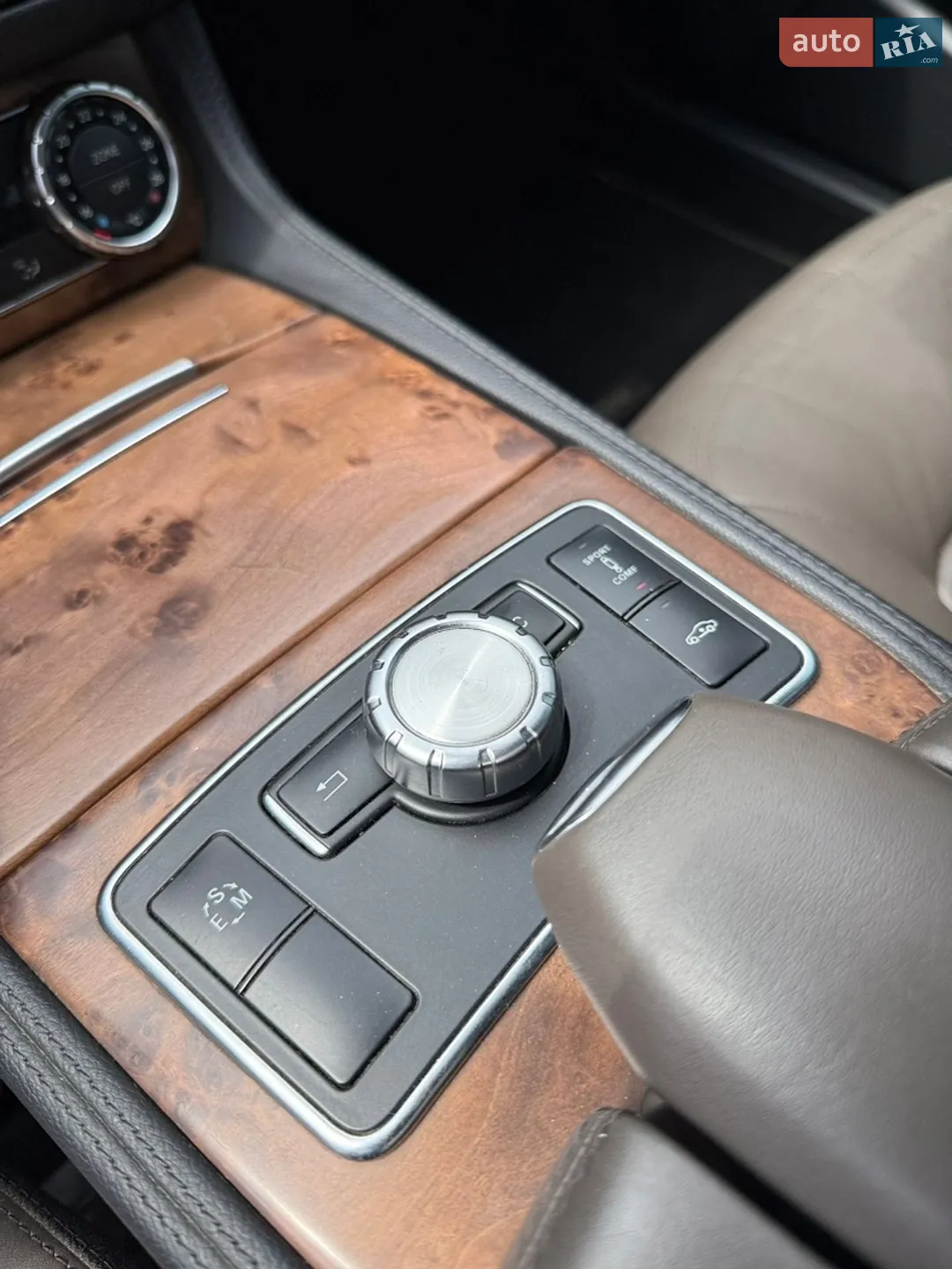 2010 Mercedes-Benz CLS-klasse - мініатюра 18