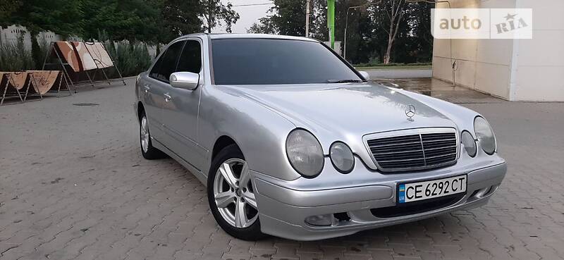 Mercedes-Benz E 200 200