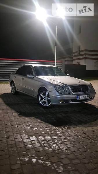 Mercedes-Benz E 270