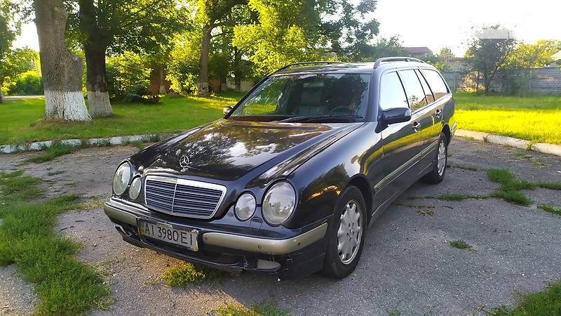 Mercedes-Benz E 270
