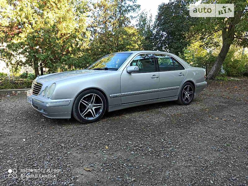 Mercedes-Benz E 270