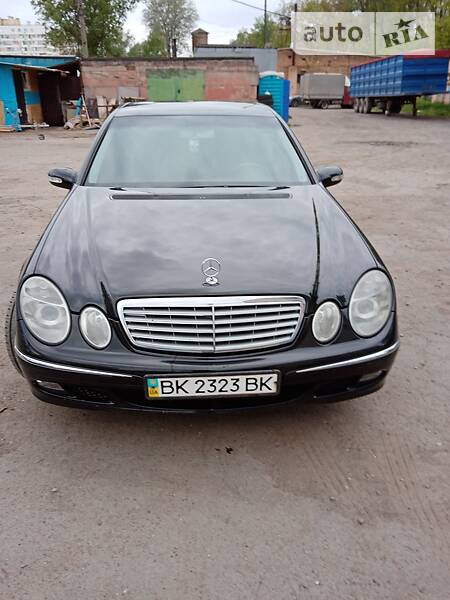 Мерседес e 280