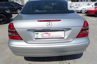 Седан Mercedes-Benz E-Class 2003 в Миколаєві