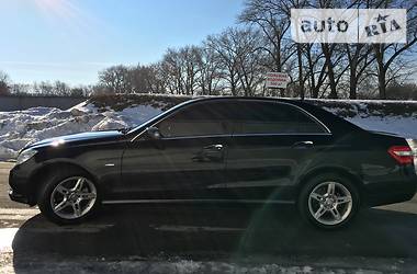 Седан Mercedes-Benz E-Class 2012 в 