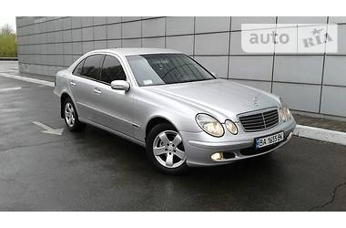 Седан Mercedes-Benz E-Class 2005 в Днепре