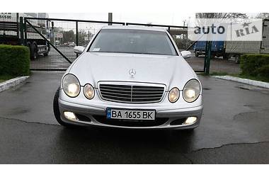 Седан Mercedes-Benz E-Class 2005 в Днепре