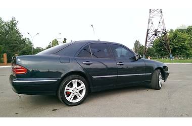 Седан Mercedes-Benz E-Class 2002 в Измаиле