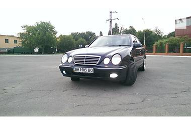 Седан Mercedes-Benz E-Class 2002 в Измаиле