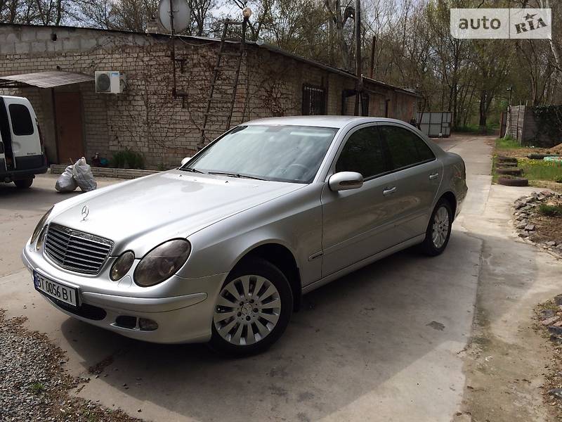 Седан Mercedes-Benz E-Class 2004 в Херсоне