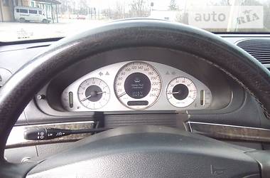 Седан Mercedes-Benz E-Class 2003 в Стрые