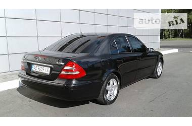 Седан Mercedes-Benz E-Class 2002 в Днепре