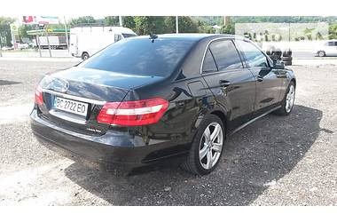 Седан Mercedes-Benz E-Class 2010 в Львове