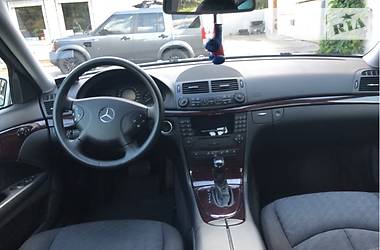 Седан Mercedes-Benz E-Class 2006 в Киеве