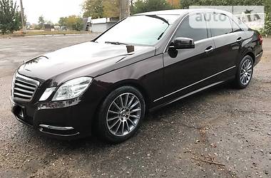 Седан Mercedes-Benz E-Class 2011 в Киеве