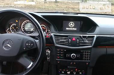 Седан Mercedes-Benz E-Class 2011 в Киеве