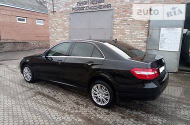 Седан Mercedes-Benz E-Class 2012 в Кропивницком